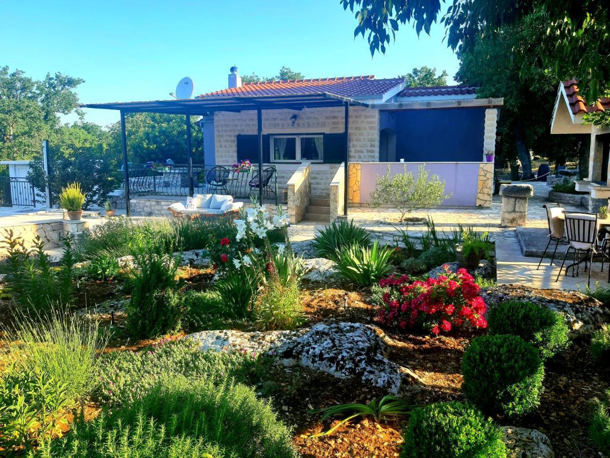 Ljubitovica Relaxing Dalmatian House In Village מראה חיצוני תמונה