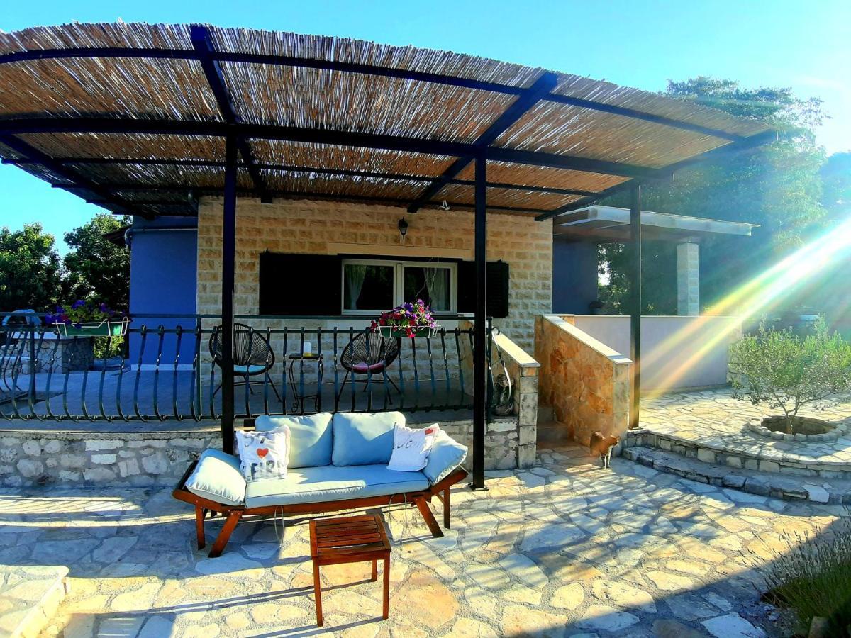 Ljubitovica Relaxing Dalmatian House In Village מראה חיצוני תמונה