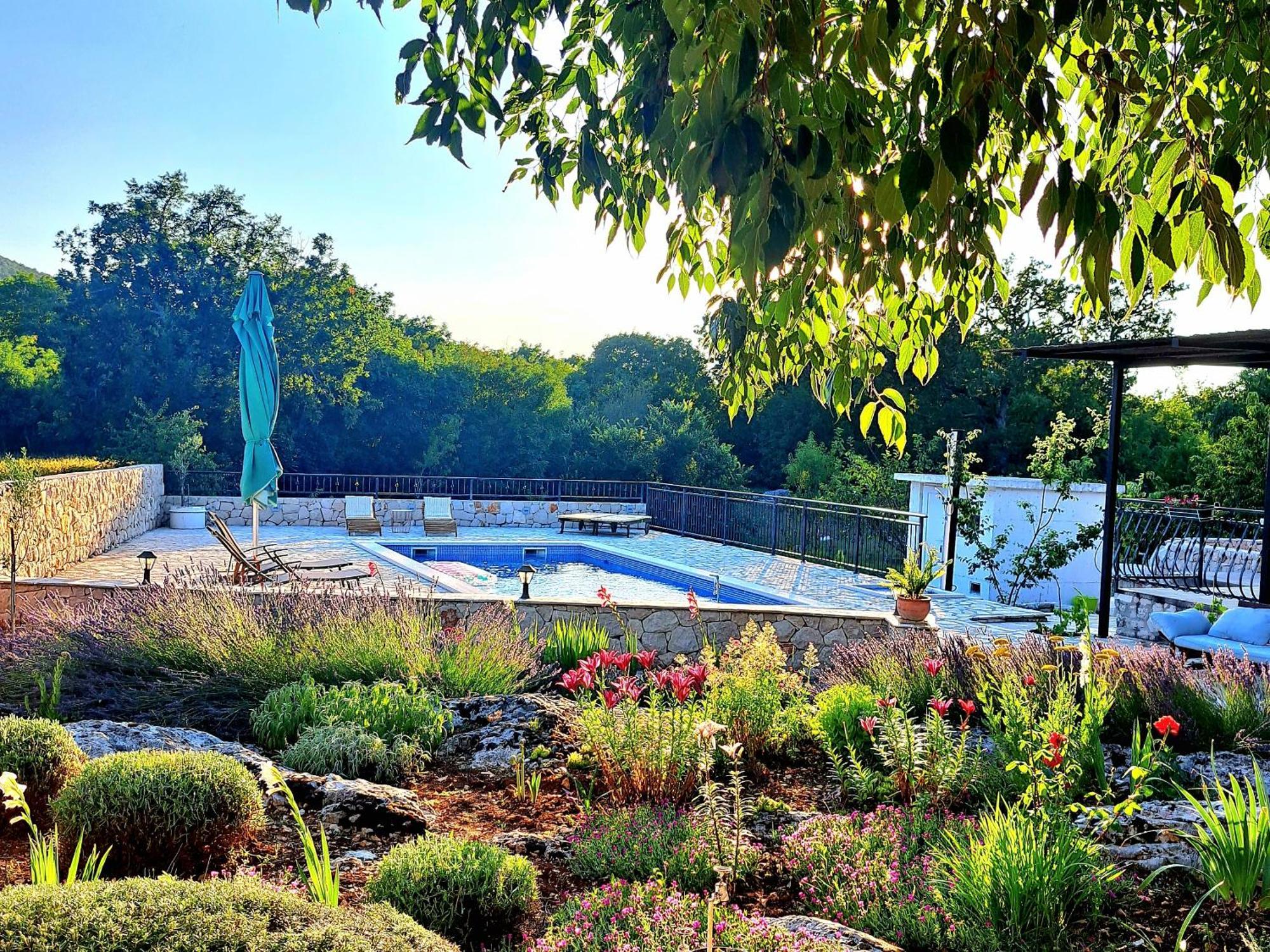 Ljubitovica Relaxing Dalmatian House In Village מראה חיצוני תמונה