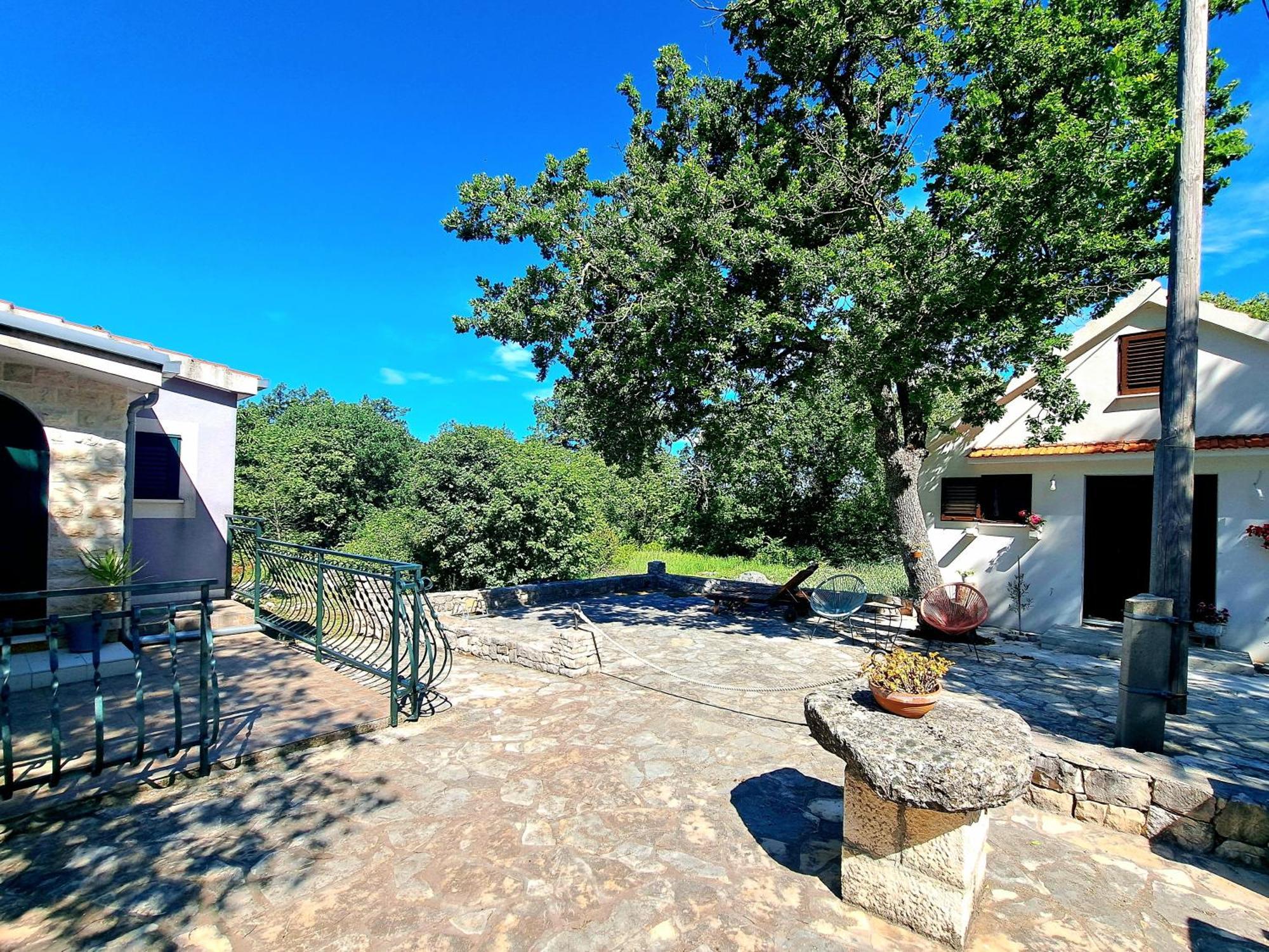 Ljubitovica Relaxing Dalmatian House In Village מראה חיצוני תמונה