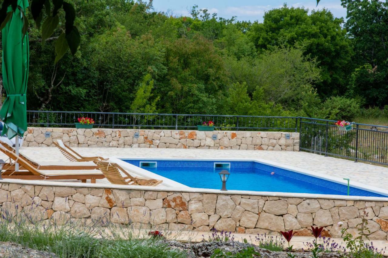 Ljubitovica Relaxing Dalmatian House In Village מראה חיצוני תמונה